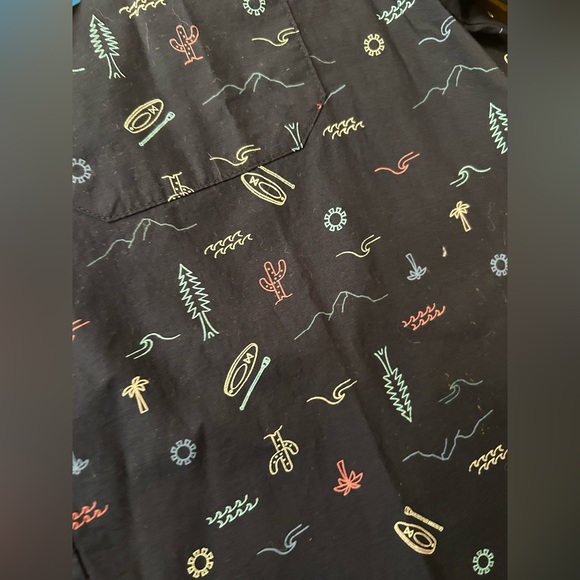 Navy Columbia Short Sleeve Button-Up‎ Shirt medium. NWT - Picture 3 of 5